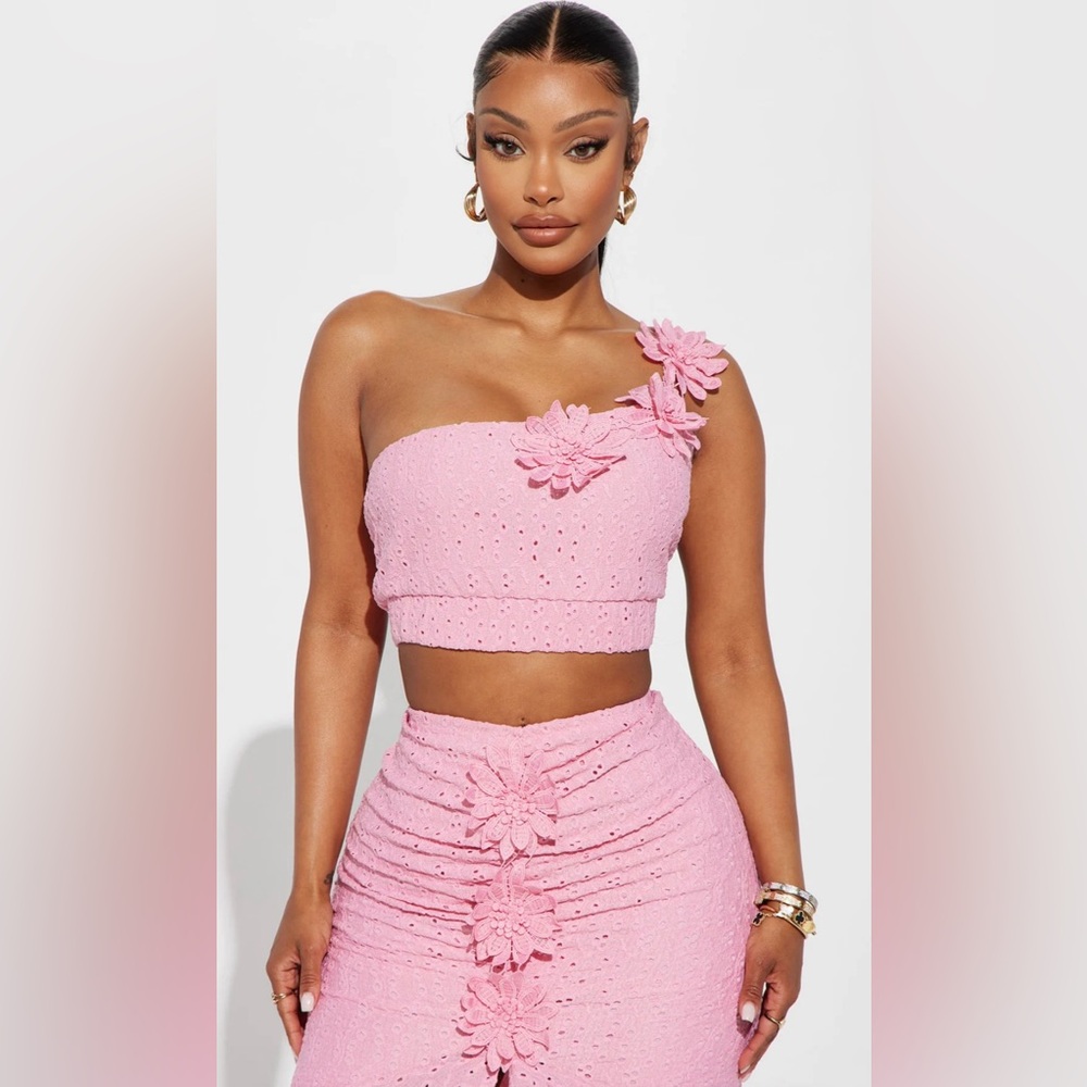 Fashion Nova Showstopper All day Skirt Set | S | Pink
